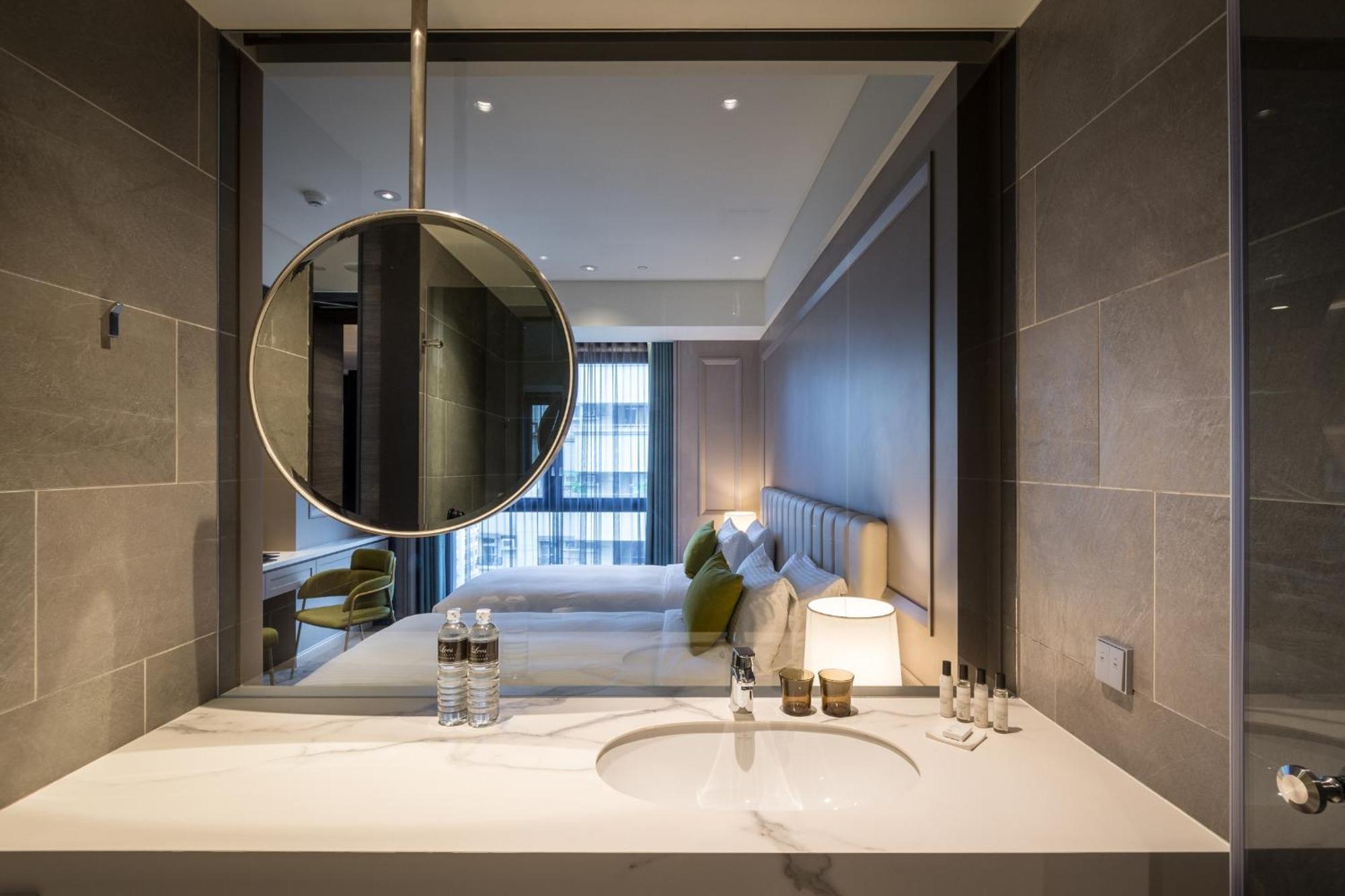Park Lees Hotel Kaohsiung Exterior photo Bathroom